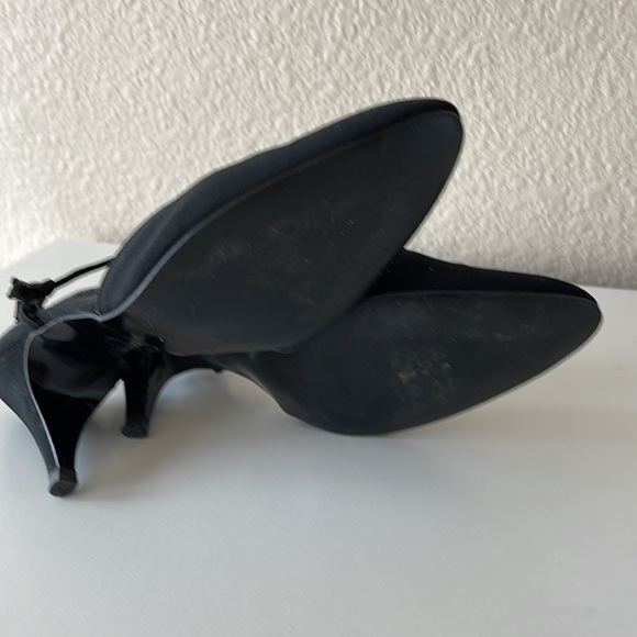 Shoes - Picture 5 of 6